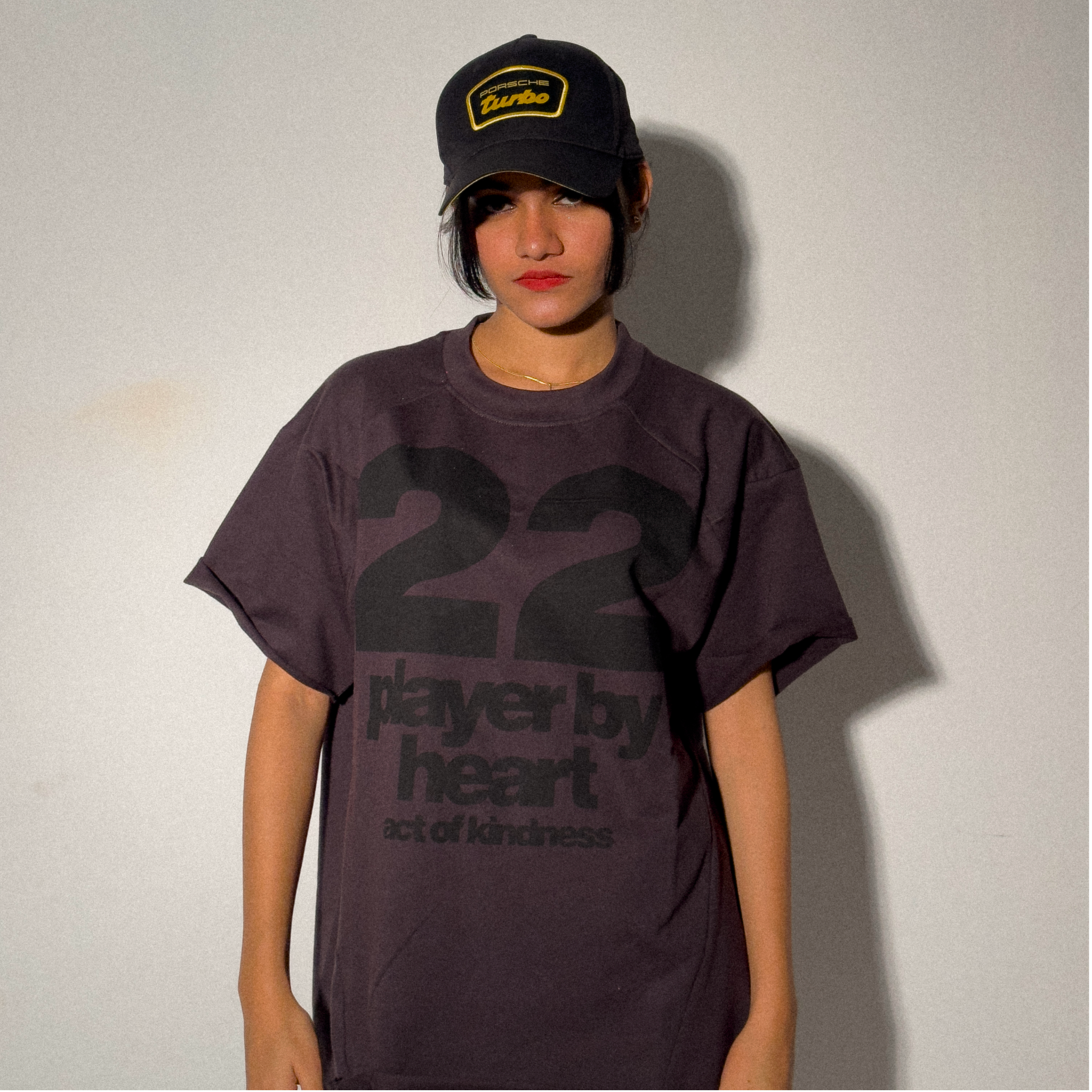 PLAYER BY HEART T-SHIRT (UNISEX) MUTED BROWN